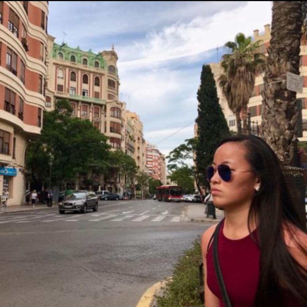 Meet your Posher, Cat